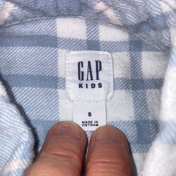 Gap flannel button down light blue plaid size small - Picture 4 of 6